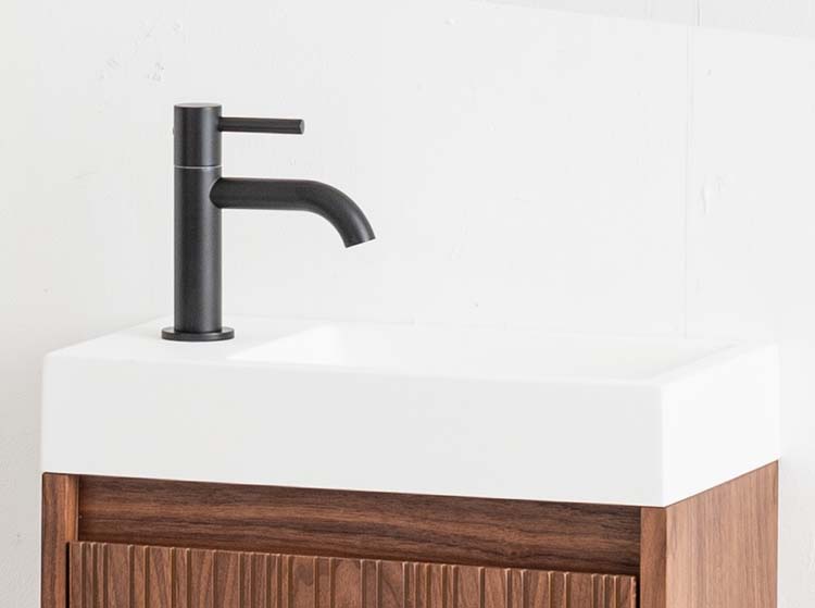 Robinet d'eau froide Miley slim noir mat