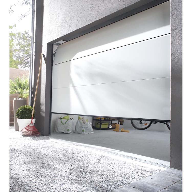 Porte sectionnelle Dora blanche avec moteur et ressort de traction L2500xH2125mm