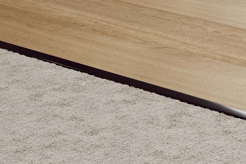Profil de finition Quick-Step noir 200x2,1x1cm
