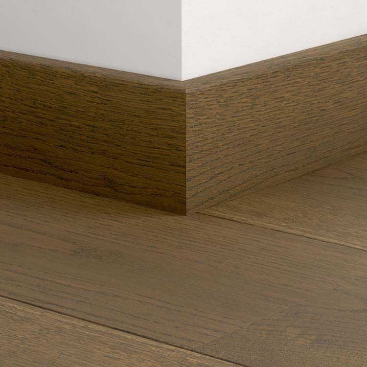 Quick-step plinthe parquet chêne marron vieilli extra mat 80x16x2400mm