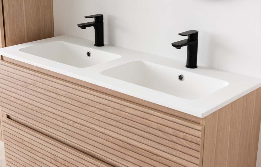 Meuble de salle de bains Dotan line up suspendu avec lavabo double blanc mat 120cm Meuble de salle de bains Dotan line up suspendu avec lavabo double blanc mat 120cm