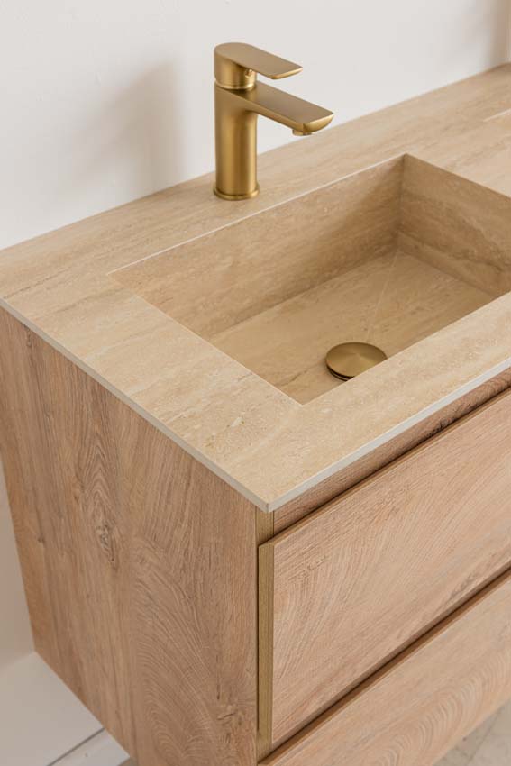 Meuble de salle de bain Tibo en chêne méditerranéen avec double lavabo aspect travertin 120cm