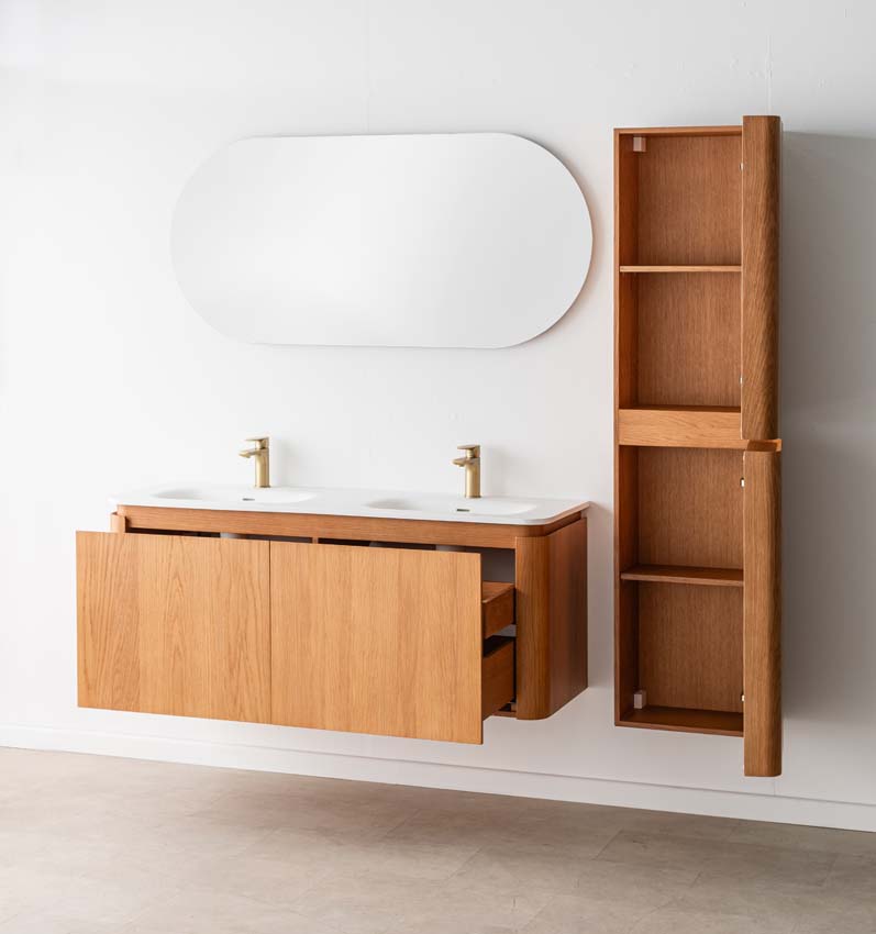 Badkamermeubel Floris eik hangend met dubbele wastafel mat wit 140cm Badkamermeubel Floris eik hangend met dubbele wastafel mat wit 140cm