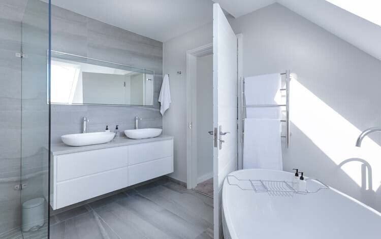 Badkamer Renovatie Voor En Na: Tips En Ideeën 2025 - GRRenovatieprojecten.be thumbnail