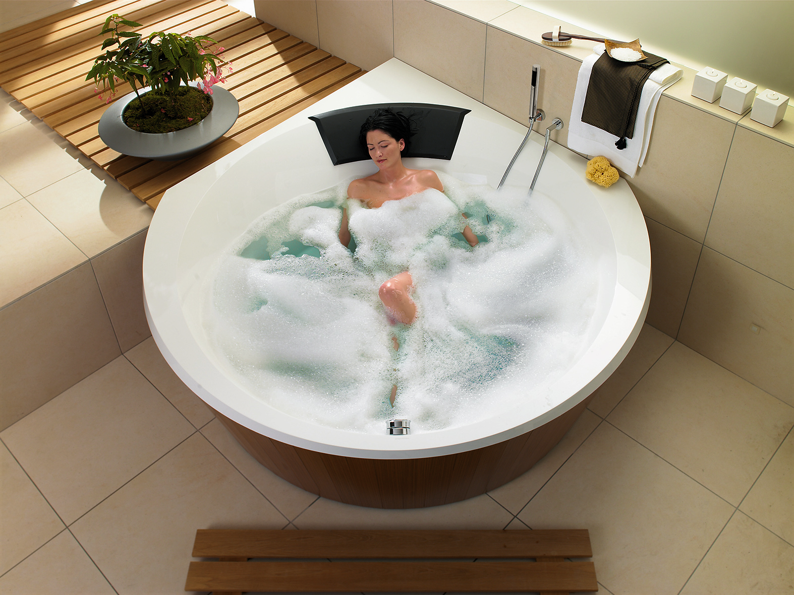 Struikelen Refrein eenvoudig Bubbelbaden, Whirlpool baden & Jacuzzi's | Zelfbouwmarkt.be